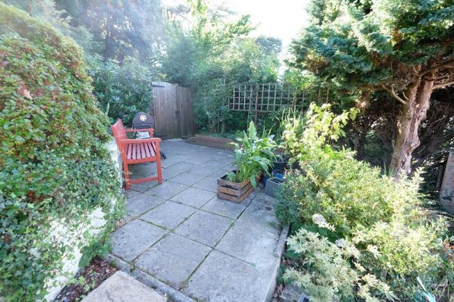 GARDEN 