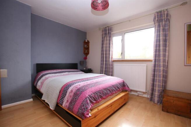 Bedroom 1.JPG