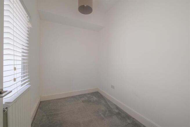 2 bed Terraced for sale Image 12