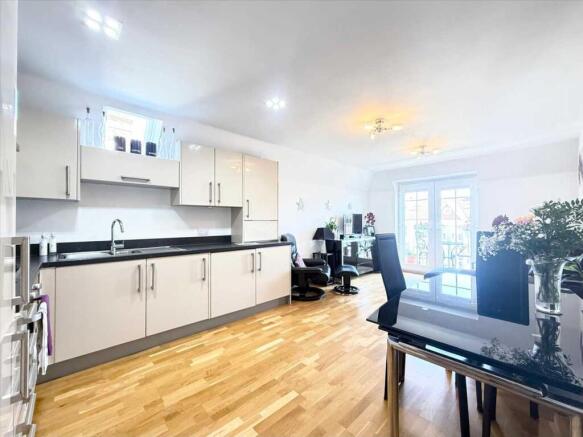 Matcham Place, 7-9 Pembury Road, Westcliff on Sea photo 4