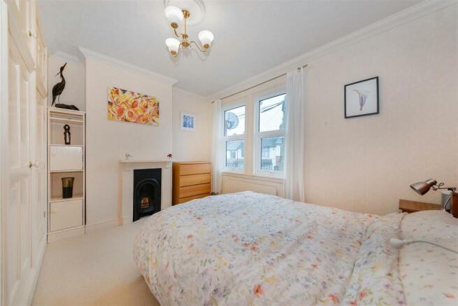 93 May Lane - bed1a.jpg