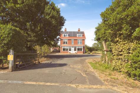 Main Road, Bosham, Chichester, West Sussex, PO18