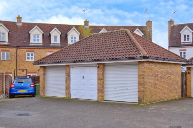 Garage & Parking