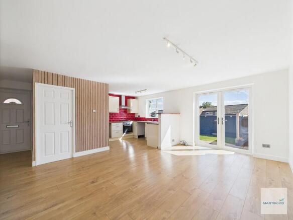 CAM03394G0-PR0341...