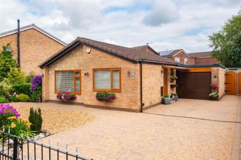 Long Close, Leyland
