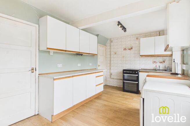 3 bed Terraced for sale Image 5