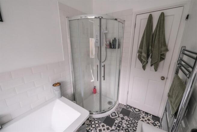 3 bed Terraced for sale Image 10