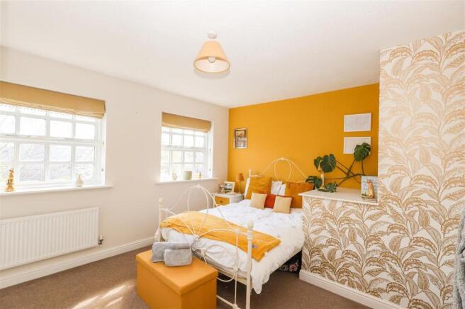2 bed Terraced for sale Image 4