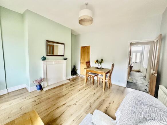 3 bed Terraced for sale Image 7