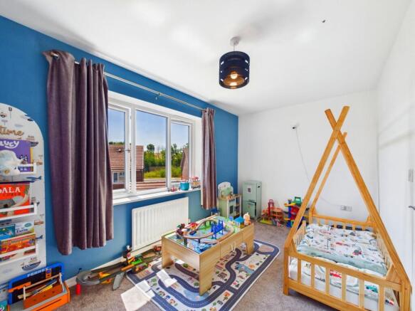 3 bed Semi-Detached for sale Image 9