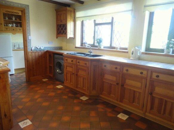 DINING KITCHEN