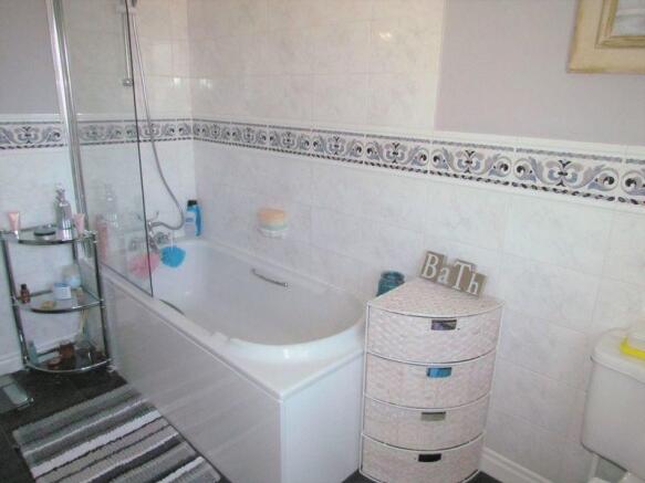 HOUSE BATHROOM 