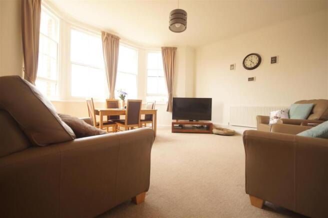 Lounge / Dining Room