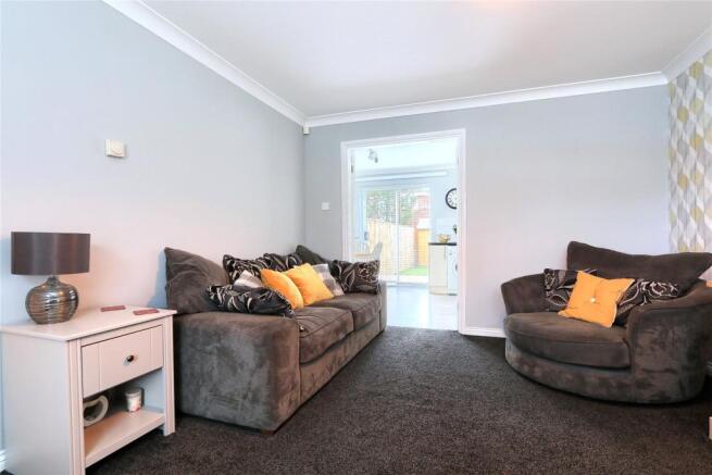 Lounge 1