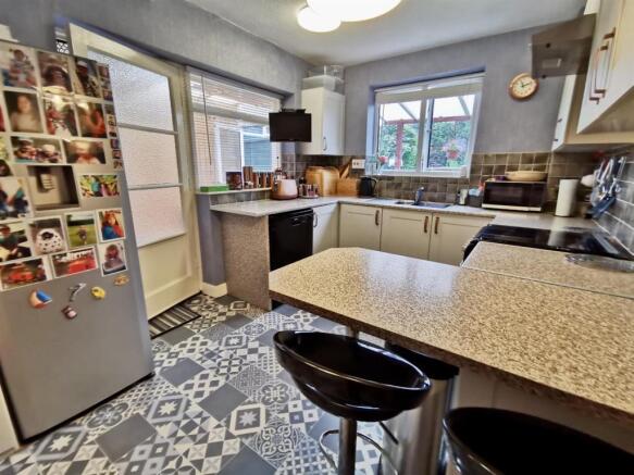 BREAKFAST KITCHEN