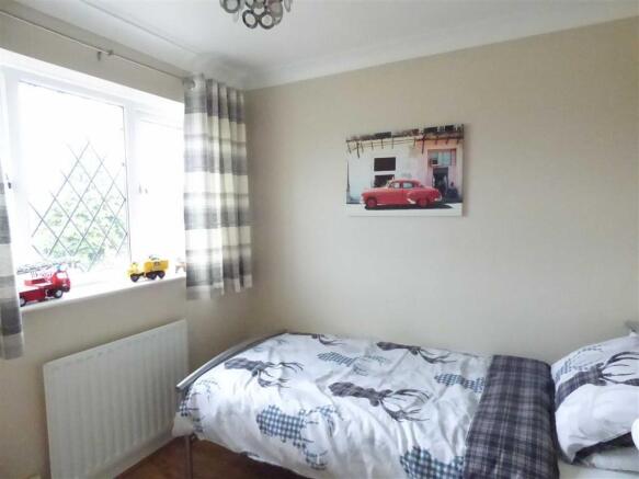 BEDROOM 4