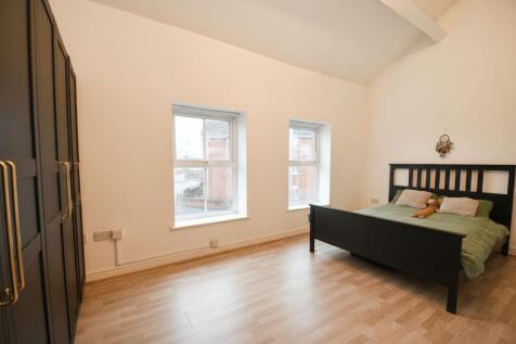 Green Lane, Eccles, M30