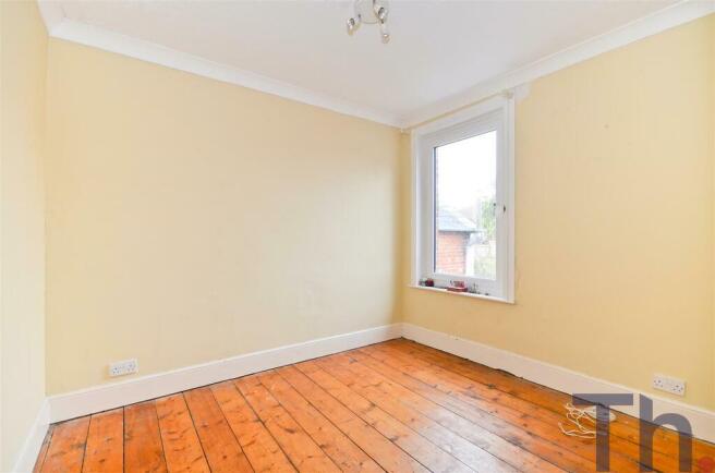 Bedroom 2.JPG