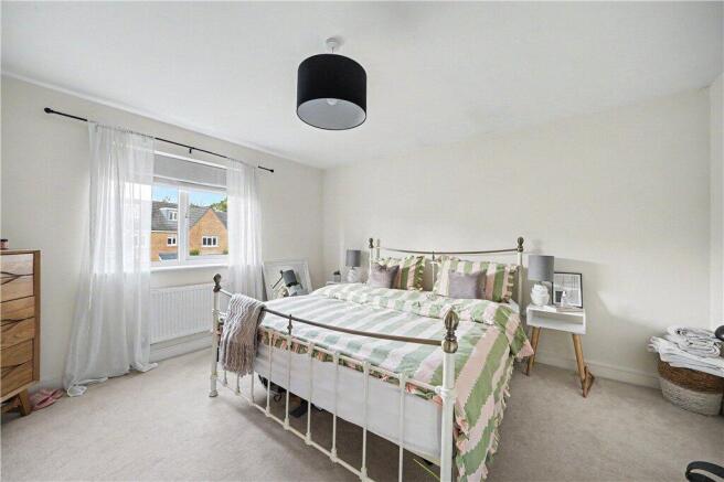 4 bed Detached for sale Image 7