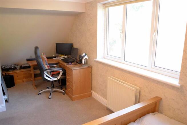 Bedroom 2 (rear)