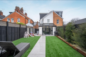 2, Farm Close, Ascot SL5 7AR