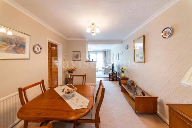 Lounge/Dining Room