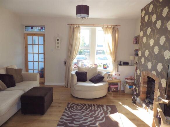 SITTING ROOM