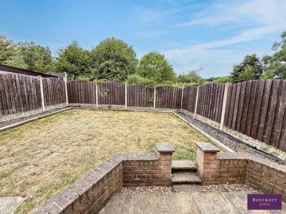 2 bed Semi-Detached for sale Image 12