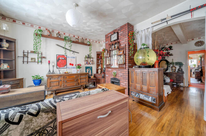 1416247-1-6995c83...