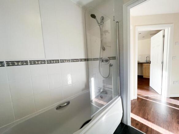 Bathroom2