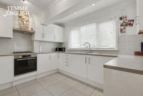 73, Beambridge Place, Basildon SS13 3LN