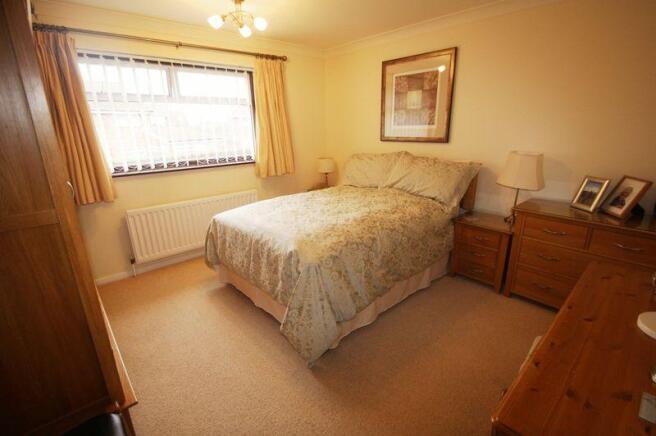 REAR BEDROOM