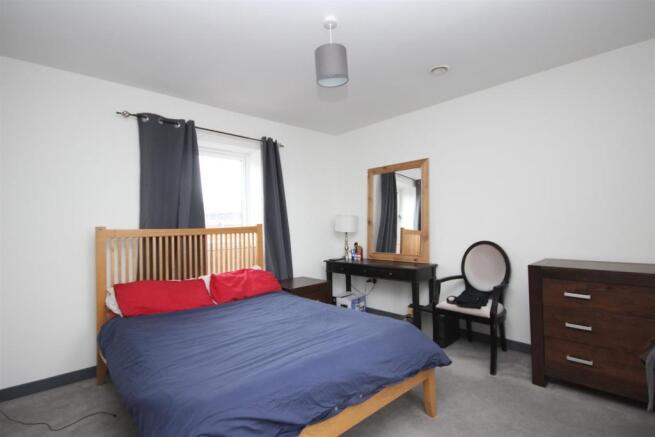 Master Bedroom .JPG