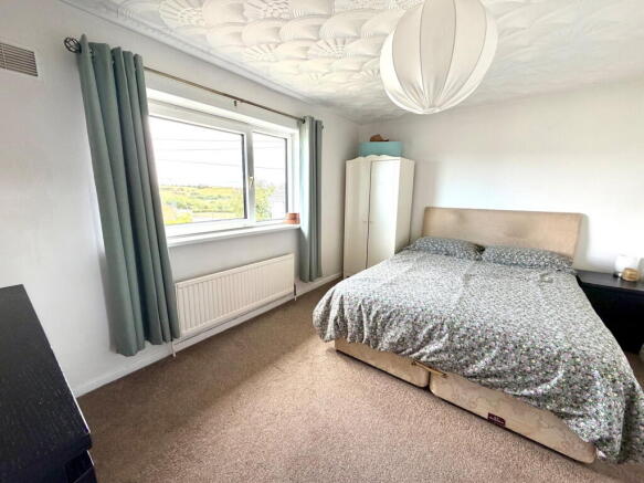 3 bed Town House for sale Image 10