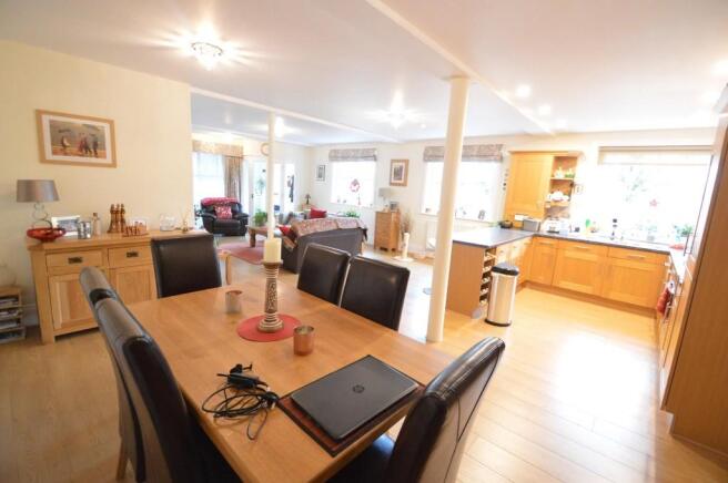 Open plan dining