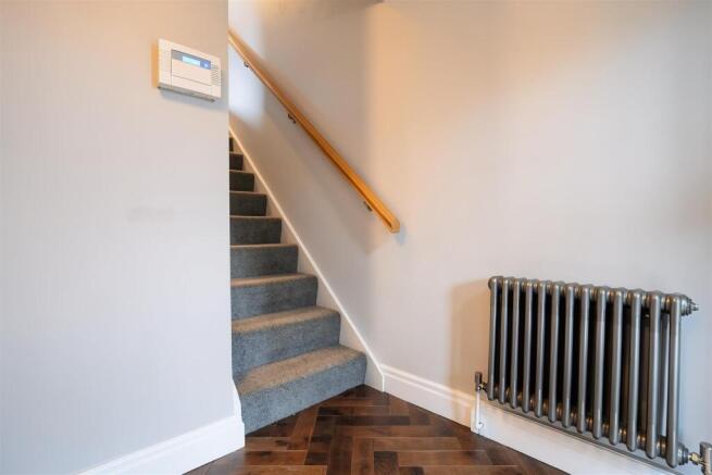 3 bed Town House for sale Image 5