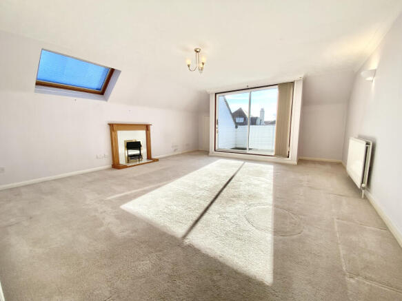 Large Lounge