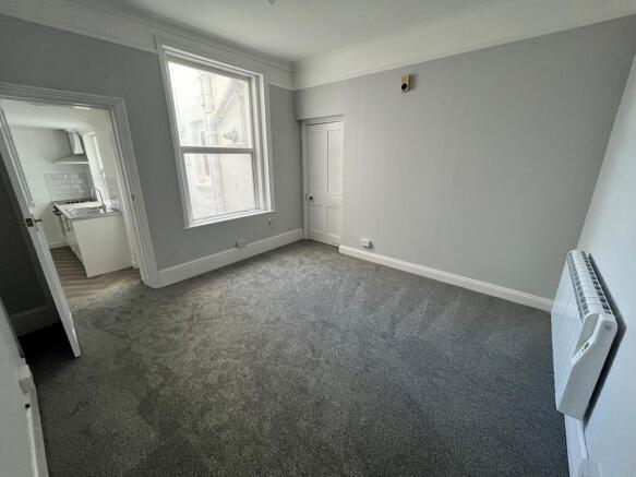 Apartment in Shoreham-by-Sea - View 5