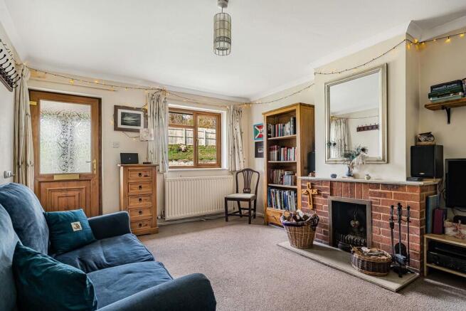 Living room (2)