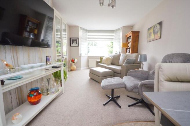 2 bed Semi-Detached for sale Image 4
