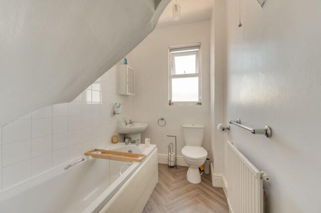 3 bed Semi-Detached for sale Image 12