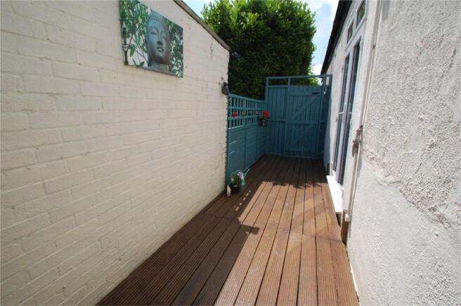 Courtyard Decking Ar