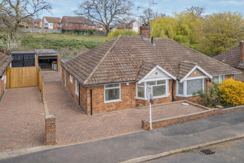 Bibury Crescent, Northampton, NN3
