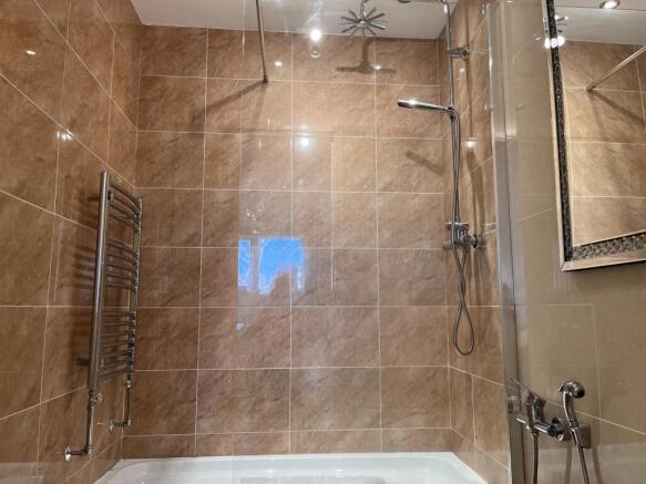 En-suite Bathroom