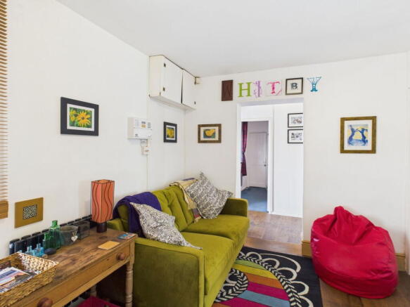 2 bed Apartment for sale Image 5