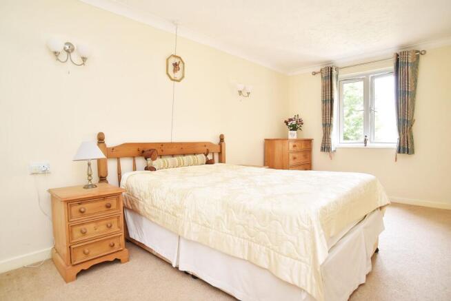 1 bed Flat for sale Image 9