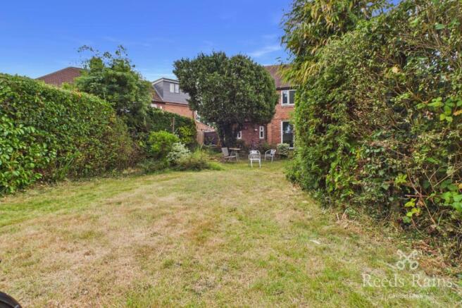 3 bed Semi-Detached for sale Image 11