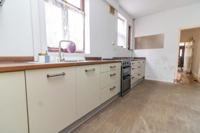 KITCHEN/BREAKFAST ROOM