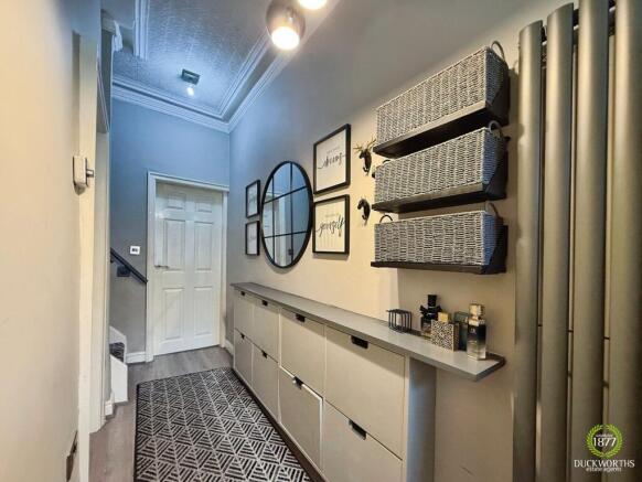 5 bed Terraced for sale Image 4