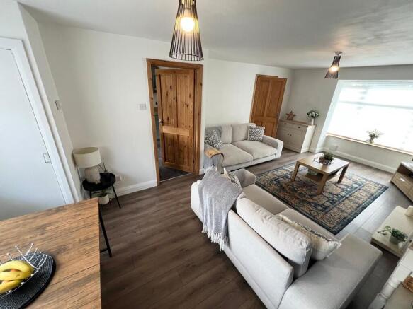 3 bed Semi-Detached for sale Image 11